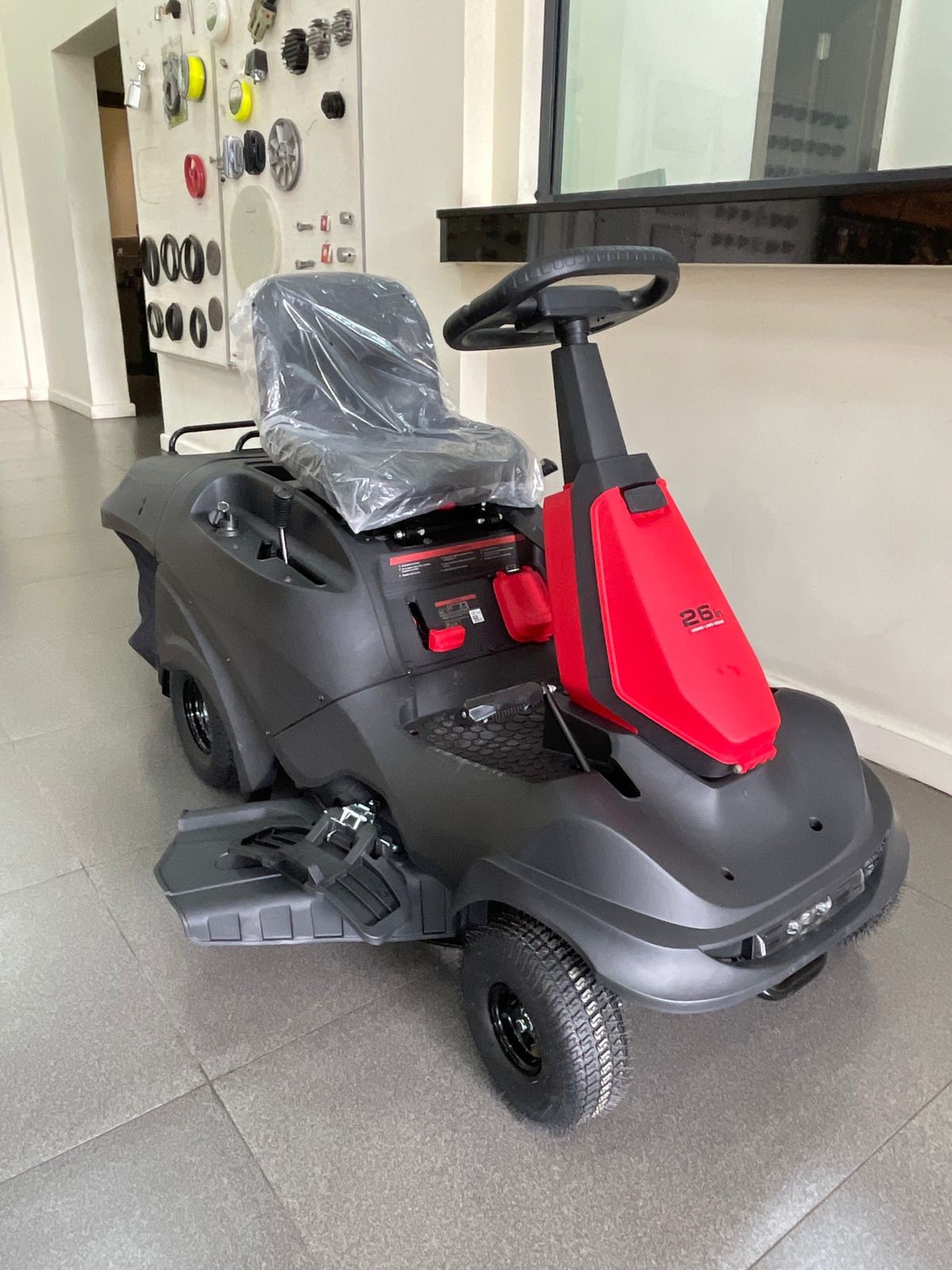 Loncin LYS30 Riding Lawn Mower 9HP